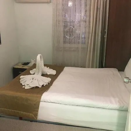 Emagine Hostal Estambul